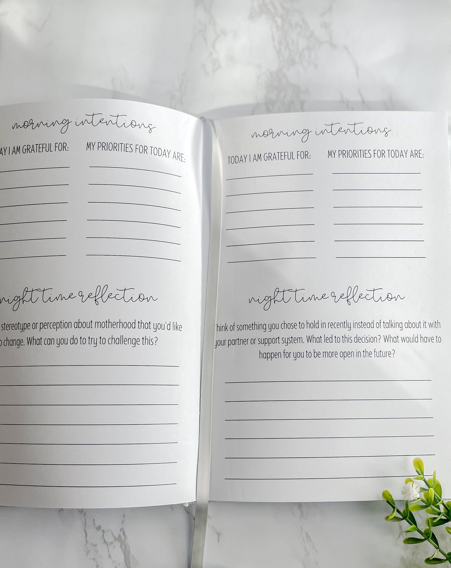 Mindful Moments: Embracing Motherhood. Self Care Guided Journal for Moms